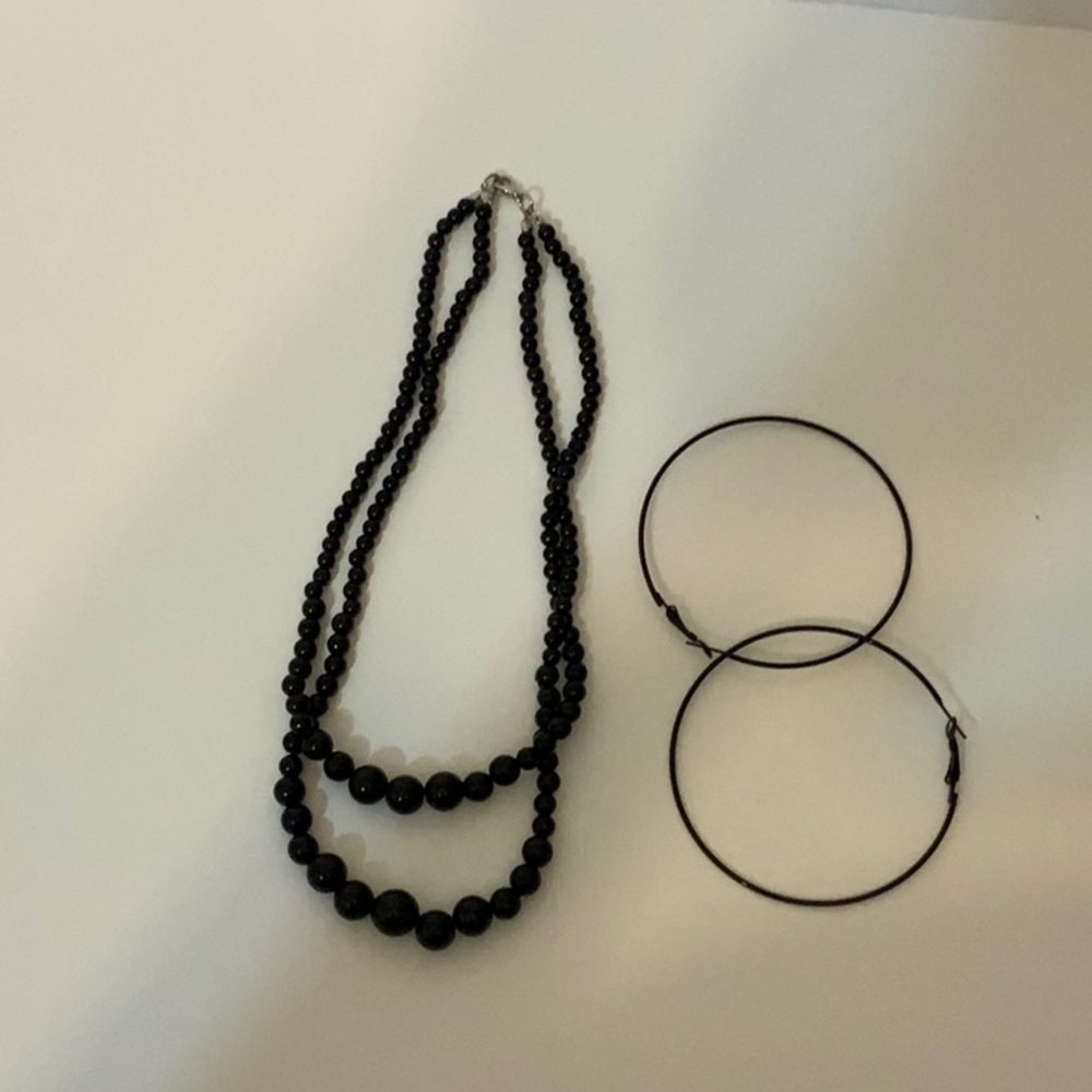 ((  NEW )) Necklace & earrings set